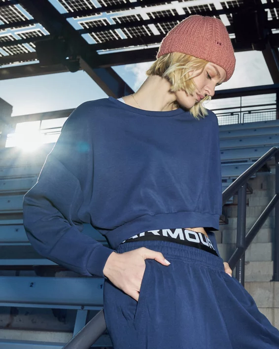 UA Meridian Lounge Womens Crop Crew - Image 2