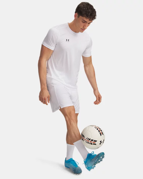 UA Challenger Core Mens 7.5 Shorts - Image 3
