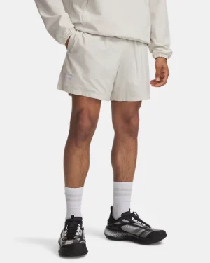 UA Icon Mens 5.5 Volley Shorts