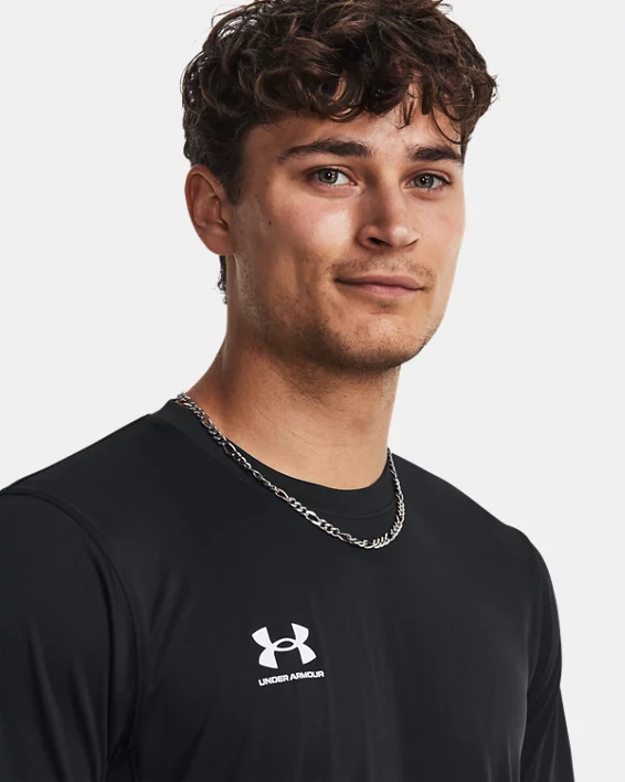 UA Challenger Mens Training Short Sleeve - Image 4