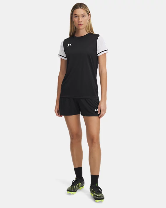 UA Challenger Womens 4.5 Shorts - Image 3